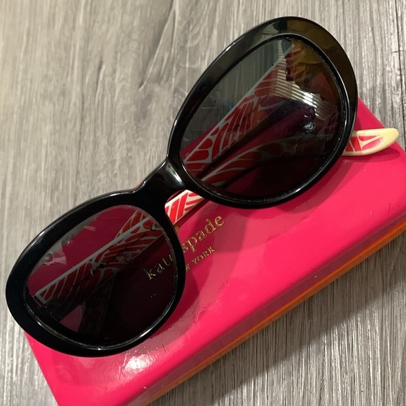 Kate‎ Spade New York Polarized Black Sunglasses X12P RA 53*17 135 2-3
